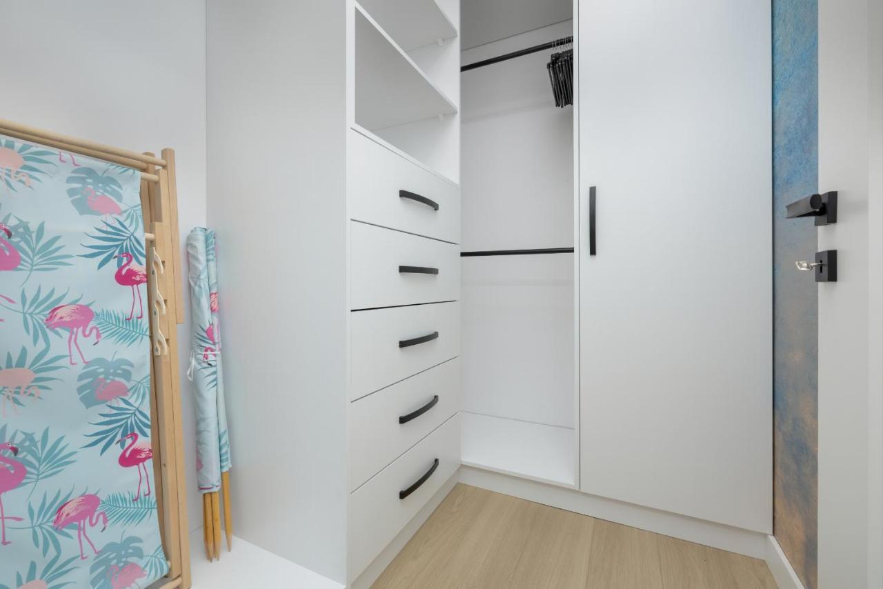 Polanki Aqua Apartment With Parking By Renters Prestige Kołobrzeg Esterno foto